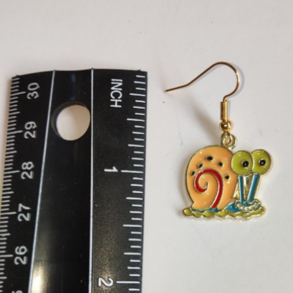 Gary The Snail Earrings - Picture 3 of 3